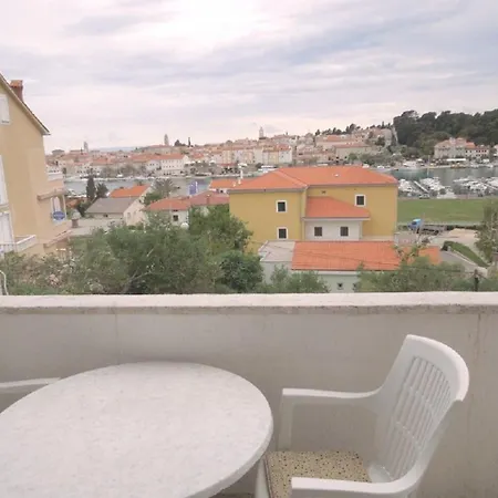 Josi - Free Parking Apartment Banjol